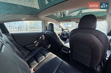 Седан Tesla Model 3 2018 в 