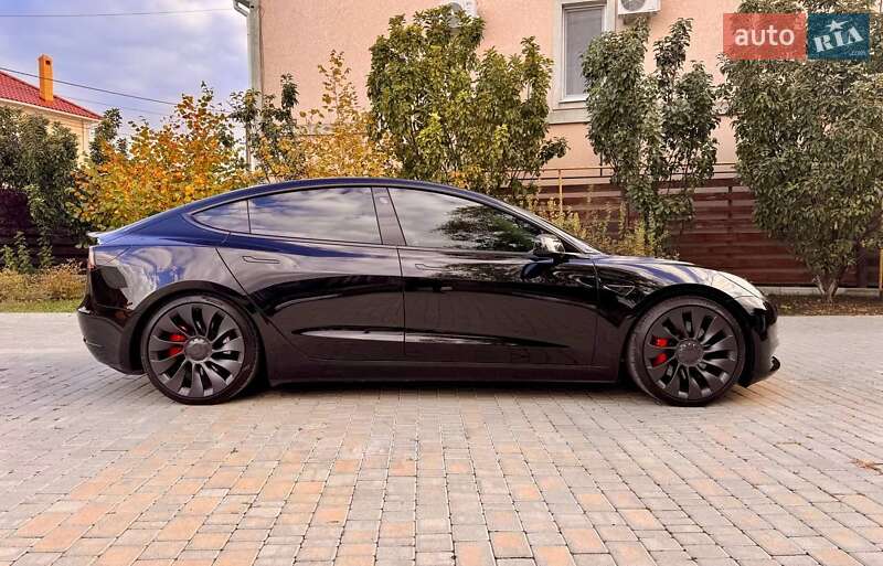 Седан Tesla Model 3 2022 в Одесі