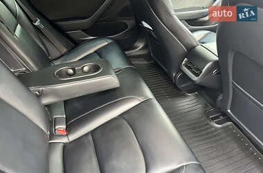 Седан Tesla Model 3 2021 в Киеве