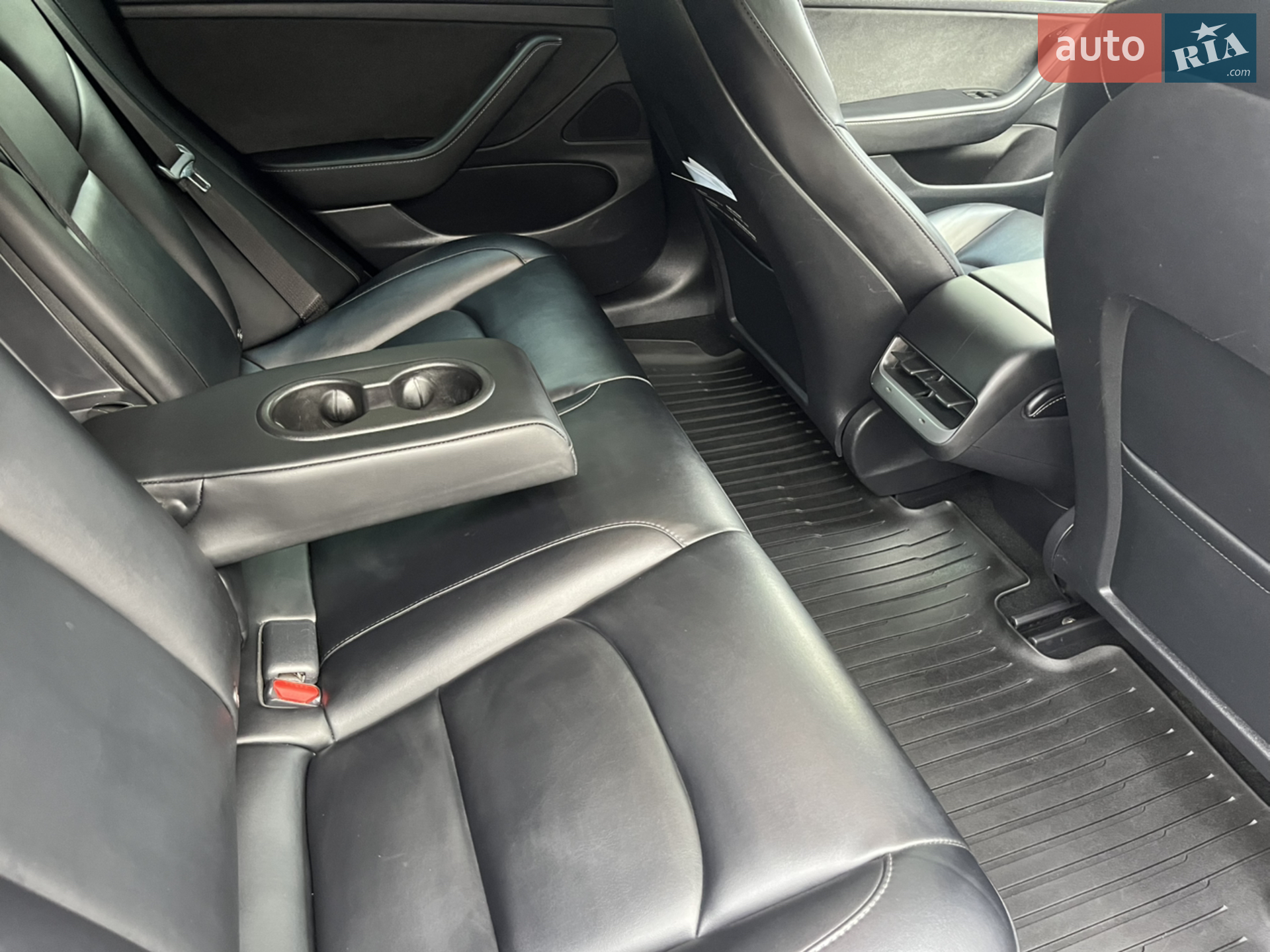 2021 Tesla Model 3 - мініатюра 14