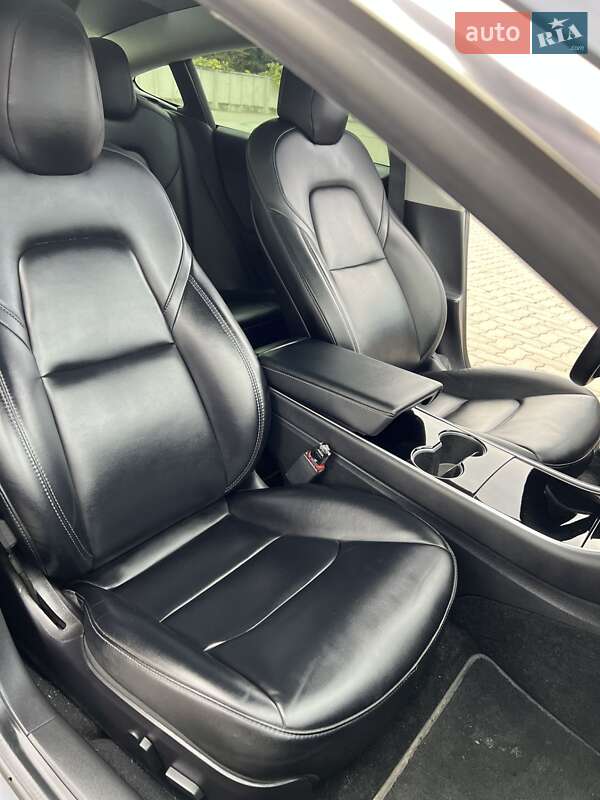 Седан Tesla Model 3 2019 в Сарнах фото 23 Седан Tesla Model 3 2019 в Сарнах