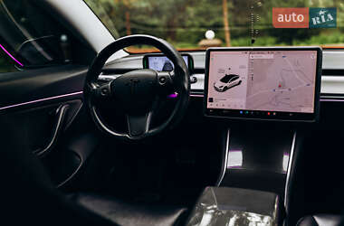 Седан Tesla Model 3 2019 в Львові фото 45 Седан Tesla Model 3 2019 в Львові