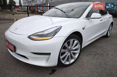 Седан Tesla Model 3 2019 в Києві
