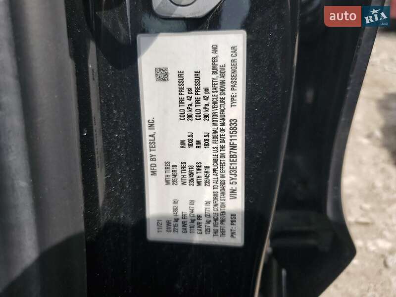 Седан Tesla Model 3 2021 в Самборе