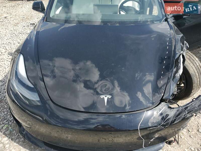 Седан Tesla Model 3 2021 в Самборе