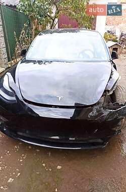 Седан Tesla Model 3 2021 в Самборе