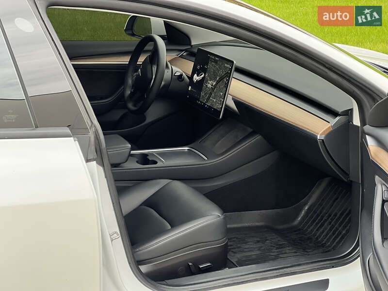Седан Tesla Model 3 2021 в Луцьку фото 40 Седан Tesla Model 3 2021 в Луцьку