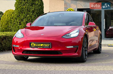 Седан Tesla Model 3 2019 в 