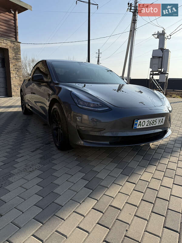 Tesla Model 3 2018 Tesla Model 3 2018