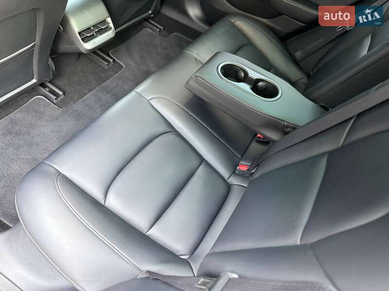 Седан Tesla Model 3 2022 в Кривому Розі фото 34 Седан Tesla Model 3 2022 в Кривому Розі