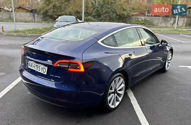 Седан Tesla Model 3 2020 в 