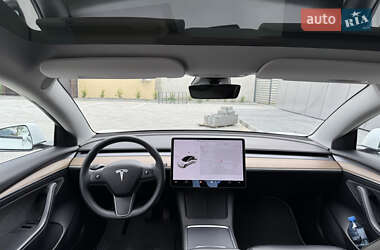Седан Tesla Model 3 2021 в  фото 23 Седан Tesla Model 3 2021 в