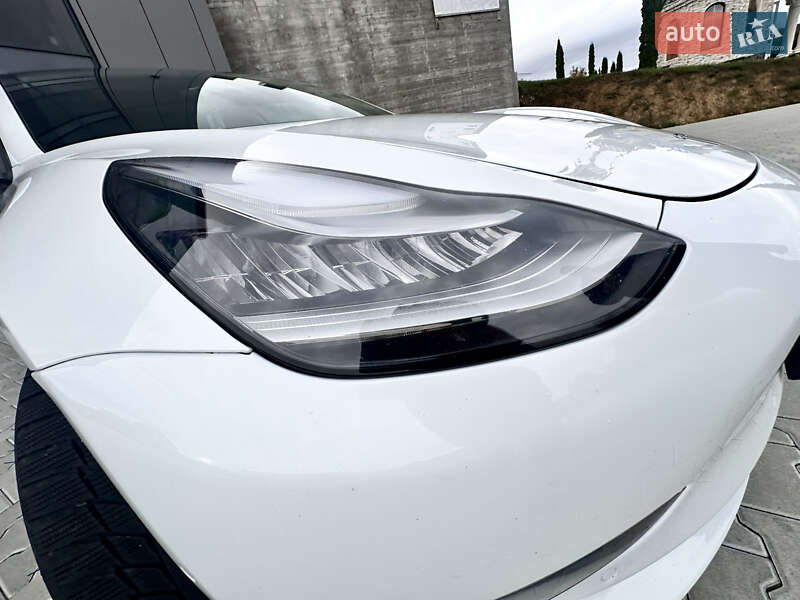 Седан Tesla Model 3 2020 в Черновцах фото 18 Седан Tesla Model 3 2020 в Черновцах
