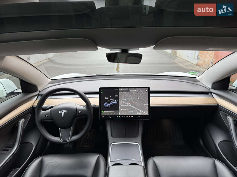 Седан Tesla Model 3 2021 в Киеве фото 4 Седан Tesla Model 3 2021 в Киеве
