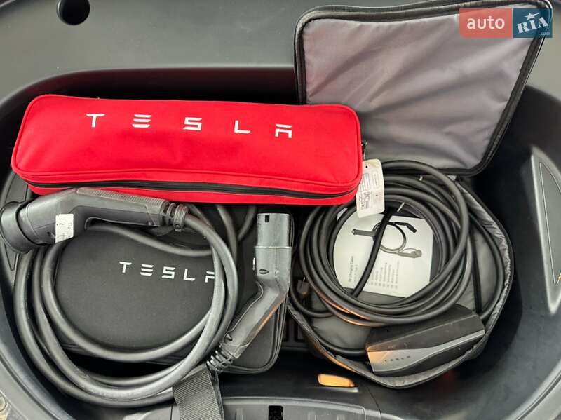 Седан Tesla Model 3 2021 в Киеве фото 20 Седан Tesla Model 3 2021 в Киеве