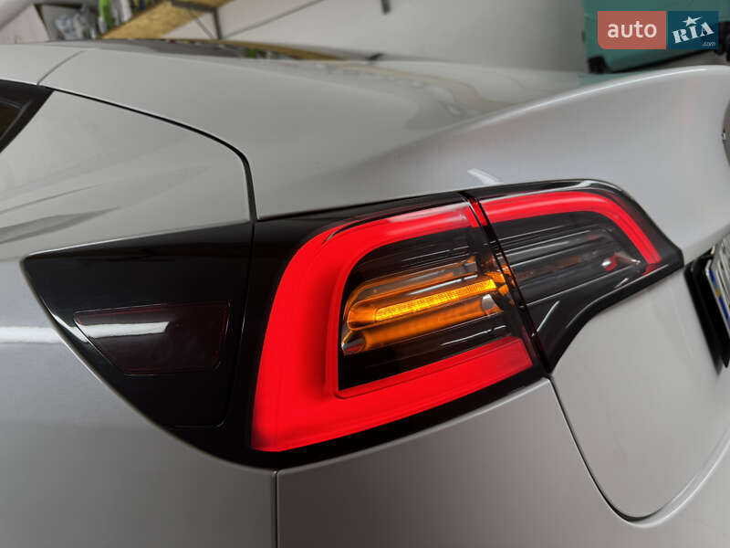 Седан Tesla Model 3 2021 в Киеве фото 37 Седан Tesla Model 3 2021 в Киеве