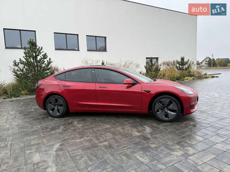 Седан Tesla Model 3 2021 в Луцке фото 13 Седан Tesla Model 3 2021 в Луцке