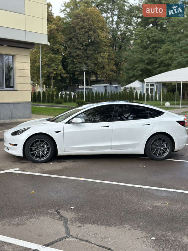 Седан Tesla Model 3 2022 в Чернігові фото 8 Седан Tesla Model 3 2022 в Чернігові