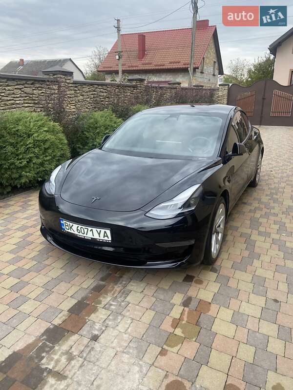 Седан Tesla Model 3 2021 в Ровно фото 3 Седан Tesla Model 3 2021 в Ровно