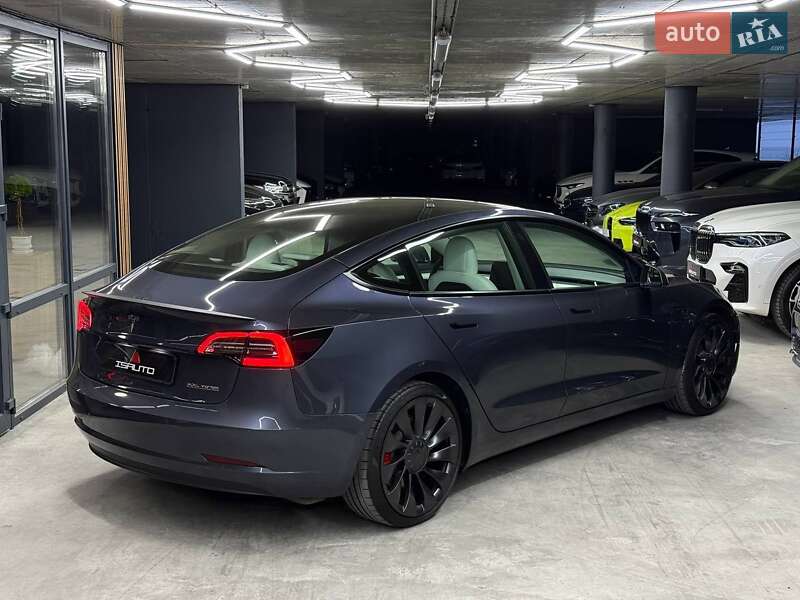 Седан Tesla Model 3 2022 в Одессе