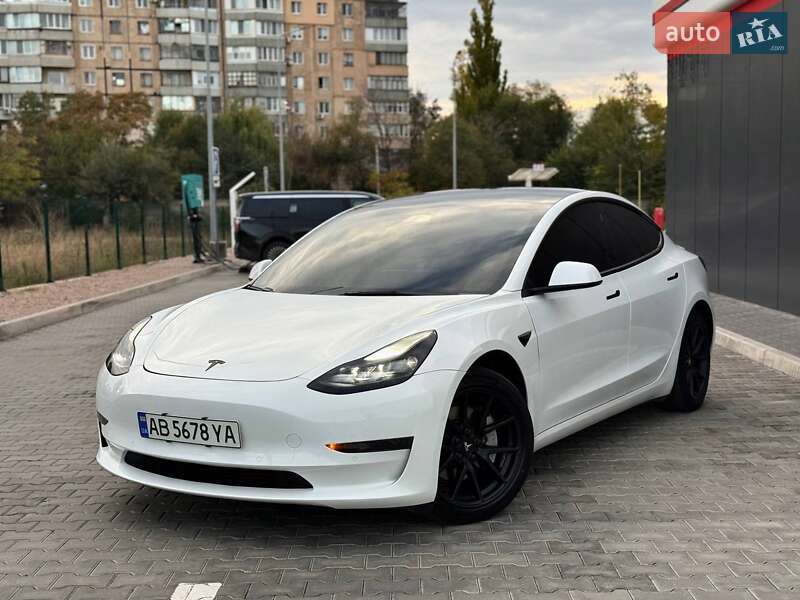 Седан Tesla Model 3 2022 в Кривому Розі фото 5 Седан Tesla Model 3 2022 в Кривому Розі