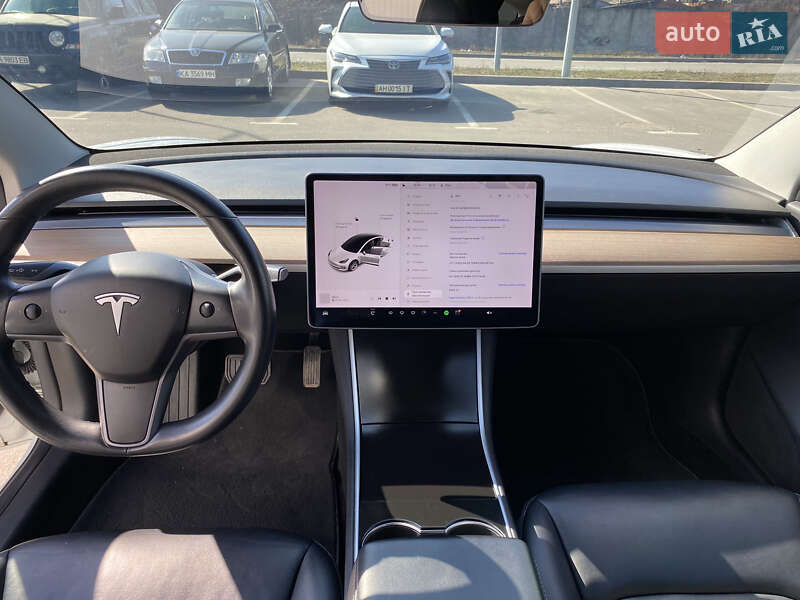 Седан Tesla Model 3 2018 в Киеве фото 19 Седан Tesla Model 3 2018 в Киеве