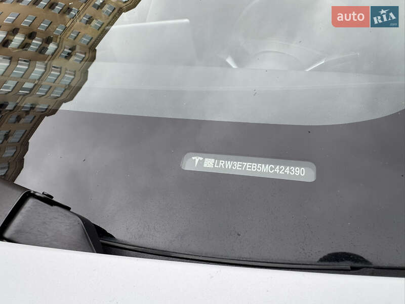 Седан Tesla Model 3 2021 в Киеве фото 49 Седан Tesla Model 3 2021 в Киеве