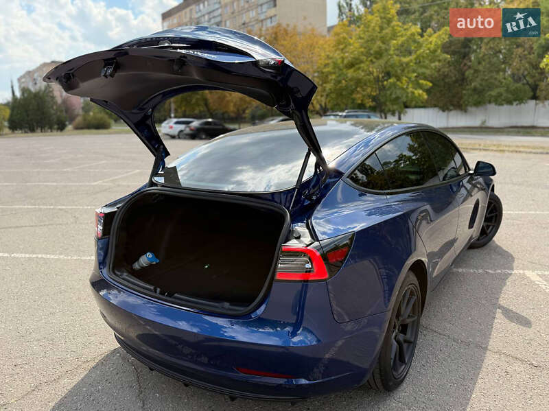Седан Tesla Model 3 2021 в Кривому Розі фото 9 Седан Tesla Model 3 2021 в Кривому Розі