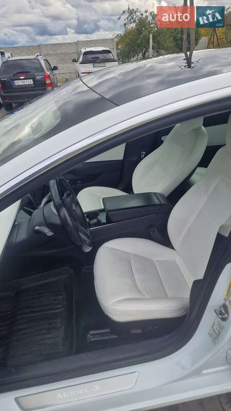 Седан Tesla Model 3 2019 в Новой Водолаге фото 6 Седан Tesla Model 3 2019 в Новой Водолаге