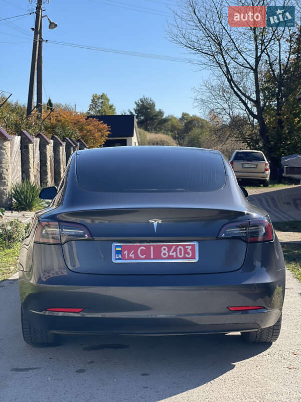 Седан Tesla Model 3 2020 в Львове фото 10 Седан Tesla Model 3 2020 в Львове