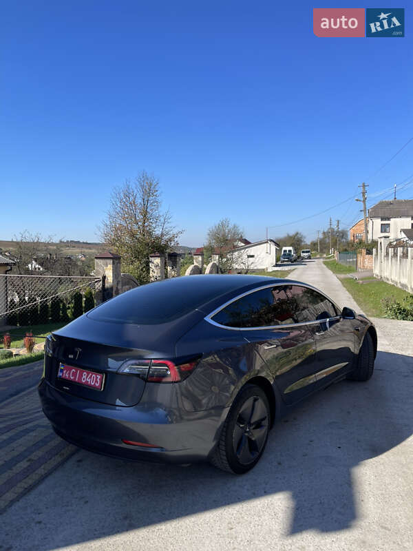 Седан Tesla Model 3 2020 в Львове фото 18 Седан Tesla Model 3 2020 в Львове