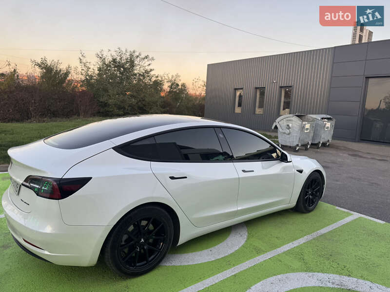 Седан Tesla Model 3 2022 в Черновцах фото 6 Седан Tesla Model 3 2022 в Черновцах