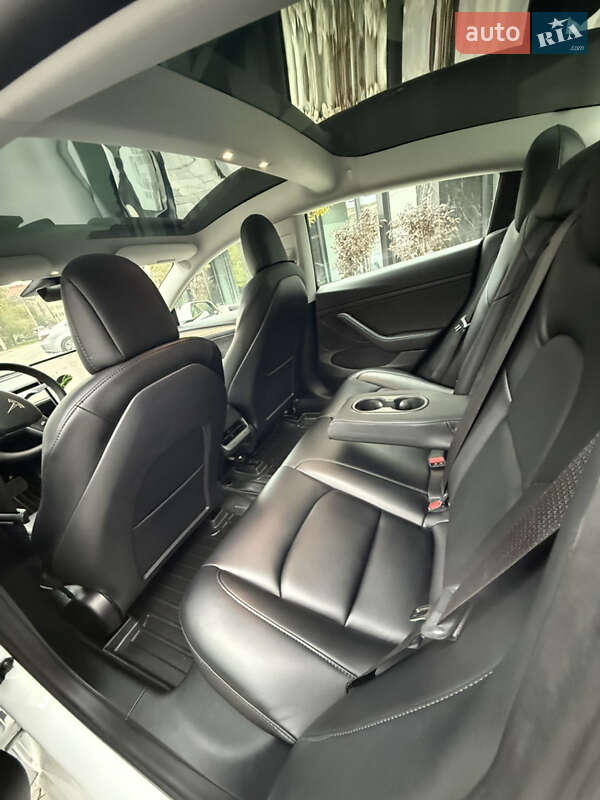 Седан Tesla Model 3 2021 в Ужгороде фото 25 Седан Tesla Model 3 2021 в Ужгороде