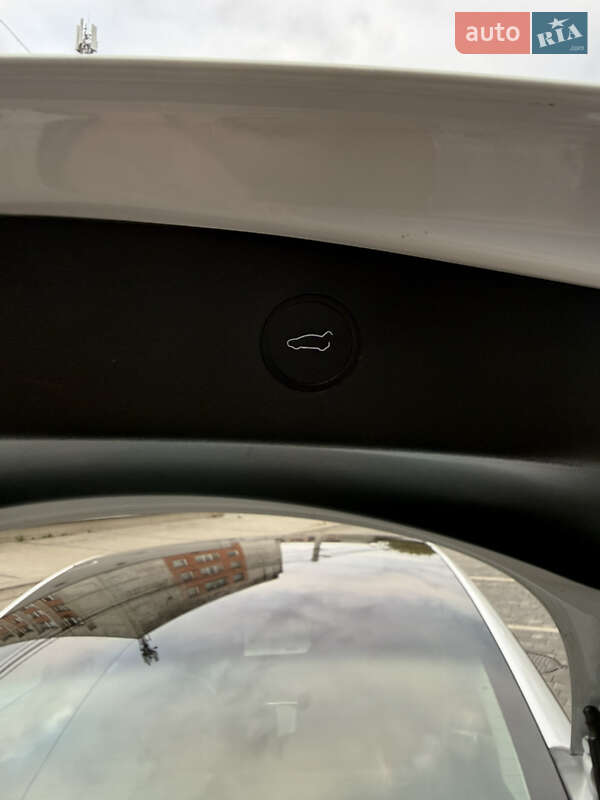 Седан Tesla Model 3 2021 в Ужгороде фото 37 Седан Tesla Model 3 2021 в Ужгороде