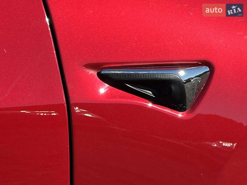 Седан Tesla Model 3 2020 в Луцьку