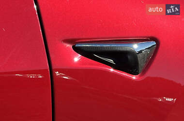 Седан Tesla Model 3 2020 в 
