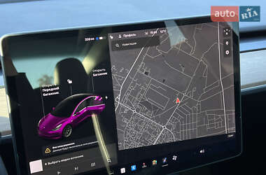 Седан Tesla Model 3 2020 в 