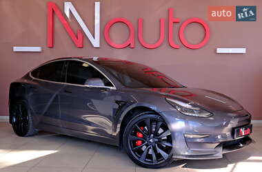 Седан Tesla Model 3 2019 в Одесі