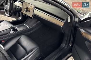 Седан Tesla Model 3 2022 в  фото 16 Седан Tesla Model 3 2022 в
