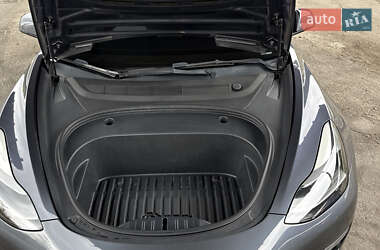 Седан Tesla Model 3 2022 в  фото 20 Седан Tesla Model 3 2022 в