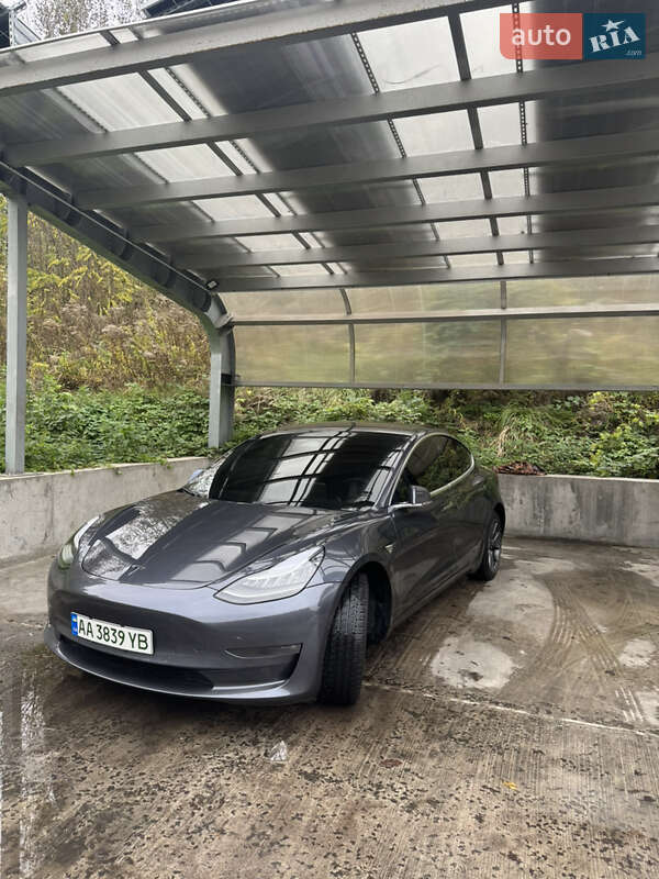 Седан Tesla Model 3 2019 в Киеве фото 12 Седан Tesla Model 3 2019 в Киеве