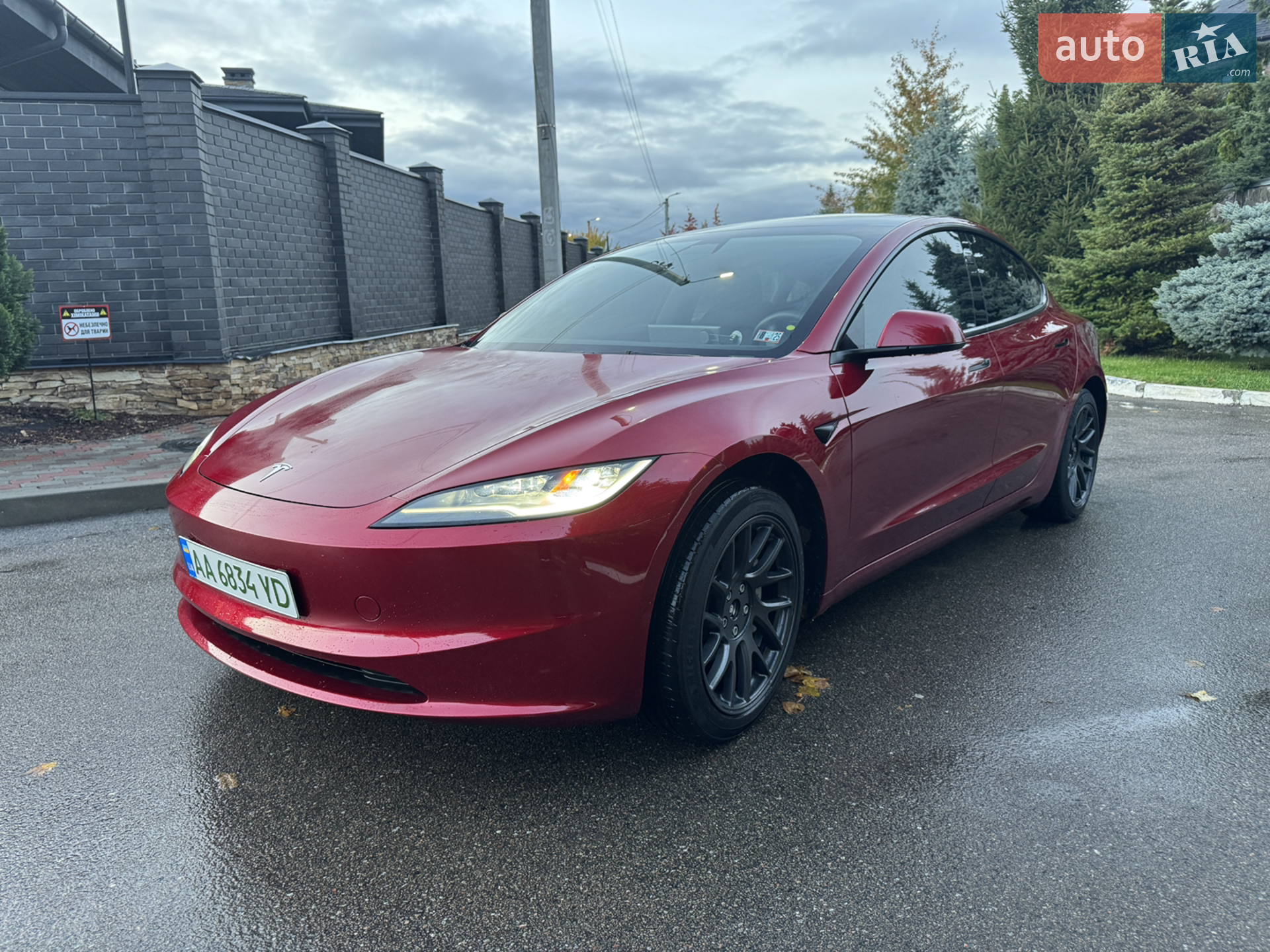 2024 Tesla Model 3 - фото 1