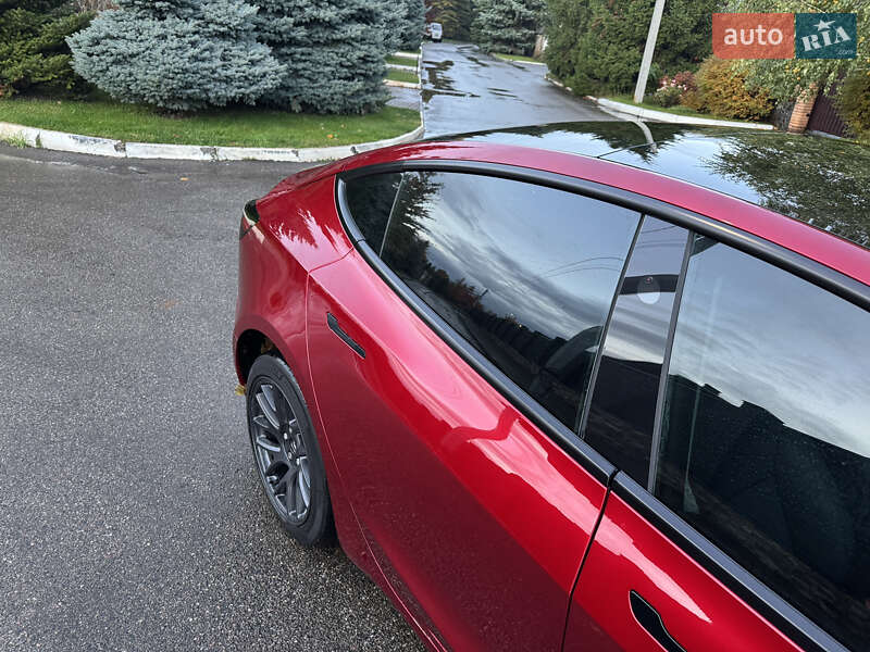 Седан Tesla Model 3 2024 в Києві