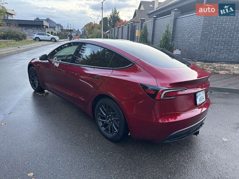 Седан Tesla Model 3 2024 в Киеве фото 11 Седан Tesla Model 3 2024 в Киеве