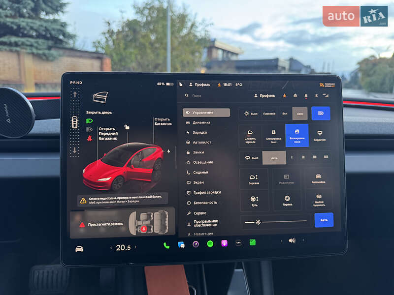 Седан Tesla Model 3 2024 в Києві