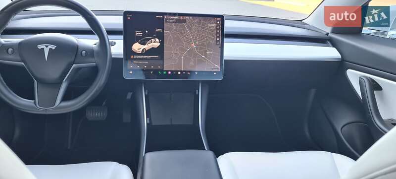 Лифтбек Tesla Model 3 2018 в Нововолынске фото 6 Лифтбек Tesla Model 3 2018 в Нововолынске