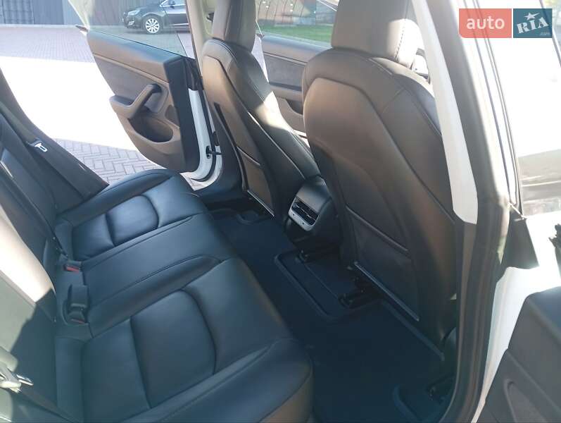 Седан Tesla Model 3 2020 в Луцьку фото 26 Седан Tesla Model 3 2020 в Луцьку