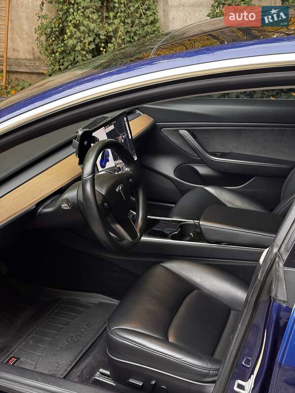Седан Tesla Model 3 2018 в Киеве фото 14 Седан Tesla Model 3 2018 в Киеве