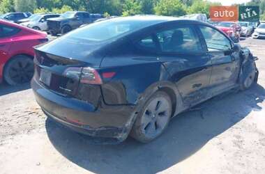 Седан Tesla Model 3 2023 в 