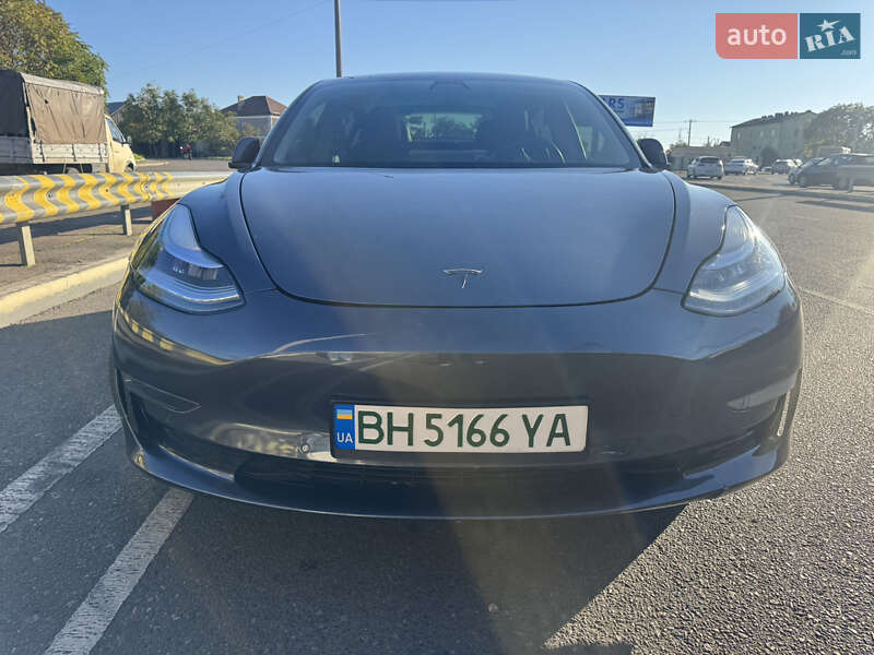 Седан Tesla Model 3 2020 в Одессе